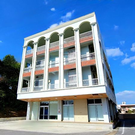 Villa Blu Okinawa Chatan 2-1 ヴィラブルー沖縄北谷2-1 "沖縄アリーナ徒歩圏内の民泊ホテル" Esterno foto